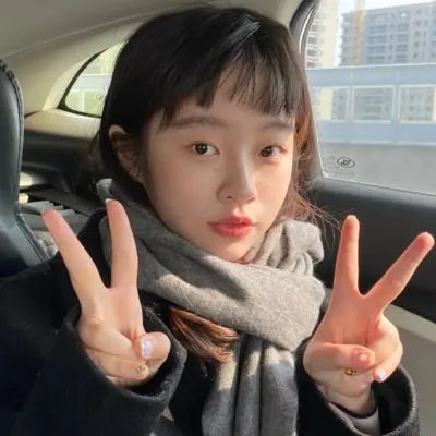 刺绣佳人